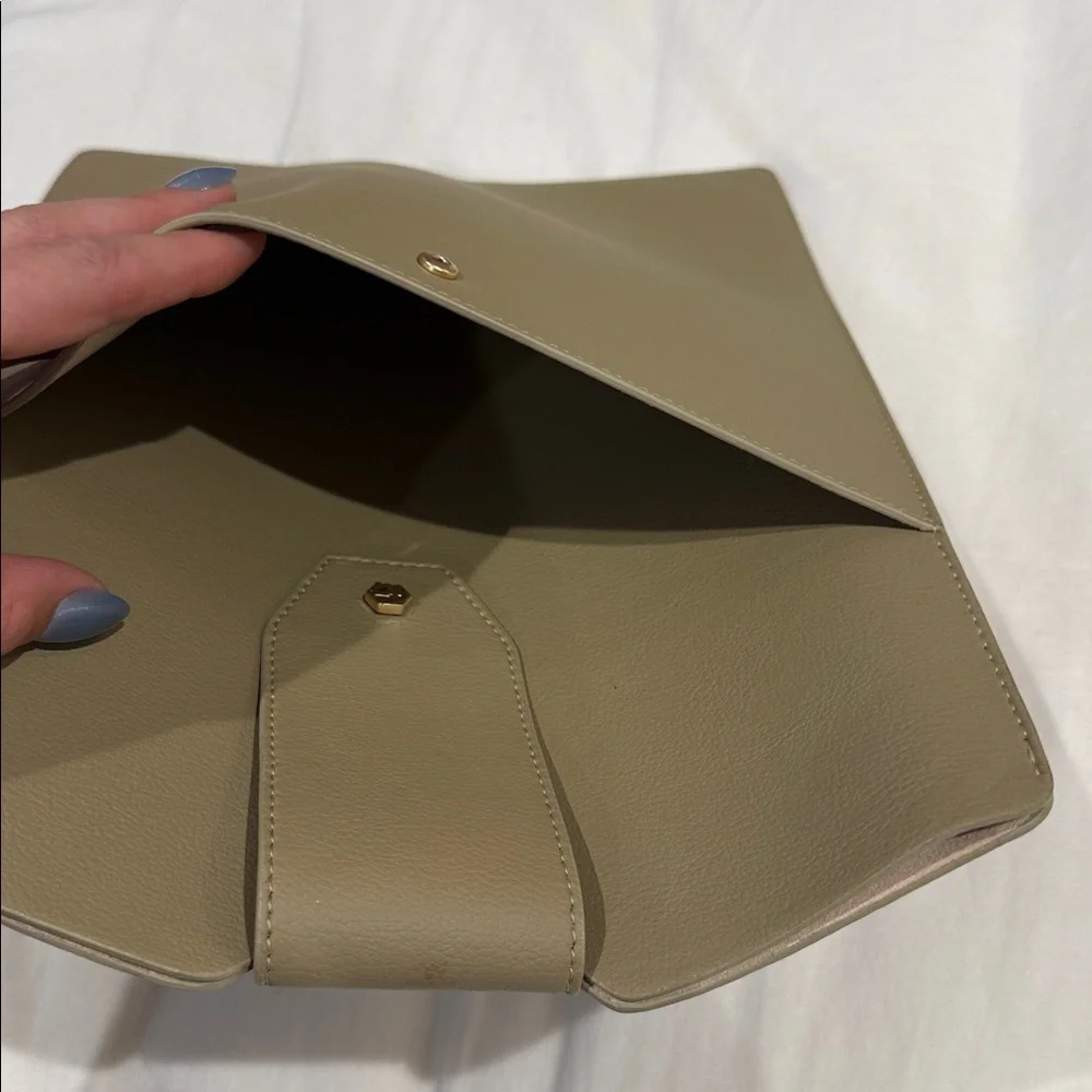 Neutral Tan Leather Laptop/iPad Sleeve